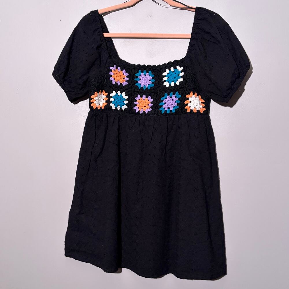 Pink Lily, embroidered crocheted black ruffled mini dress,‎ women's small